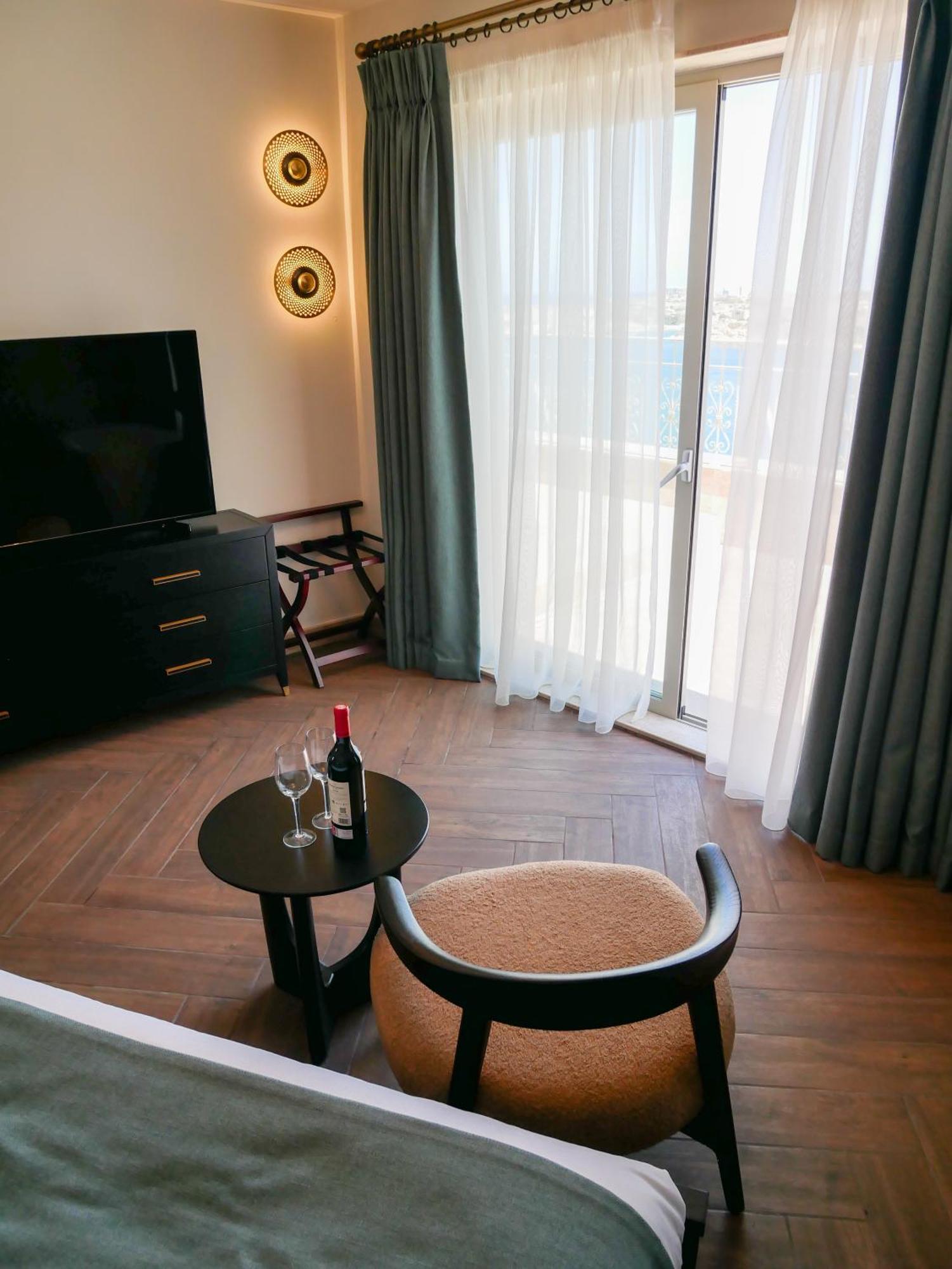 Battery House Hotell Valletta Rum bild
