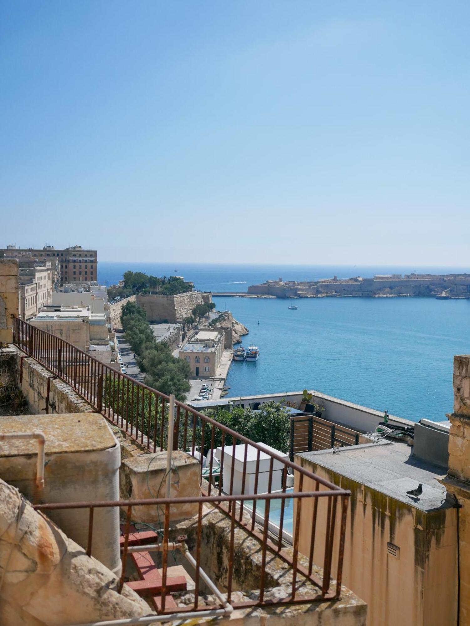 Battery House Hotell Valletta Exteriör bild