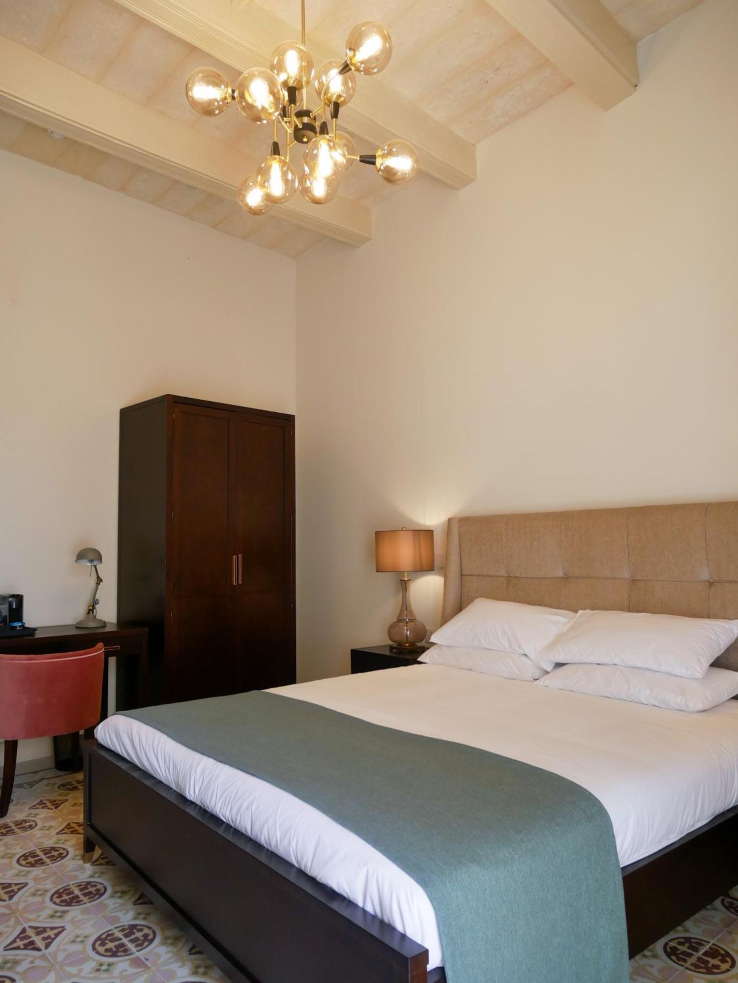 Battery House Hotell Valletta Rum bild